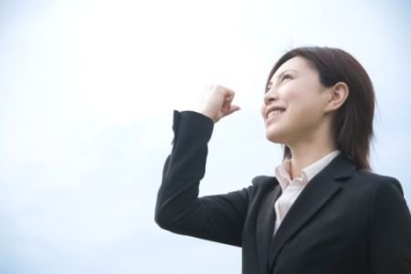 事業(yè)與家庭做選擇的未婚白領(lǐng)