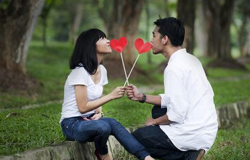 為愛裸辭 愛情事業(yè)亮紅燈